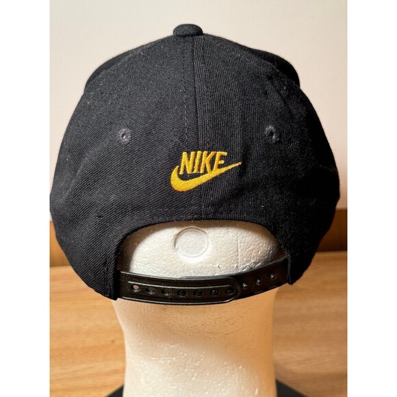 Vintage 90s Nike Air Jordan Snapback Pure Wool Hat Cap Red Black Gold Jump Man‎ - Picture 4 of 8